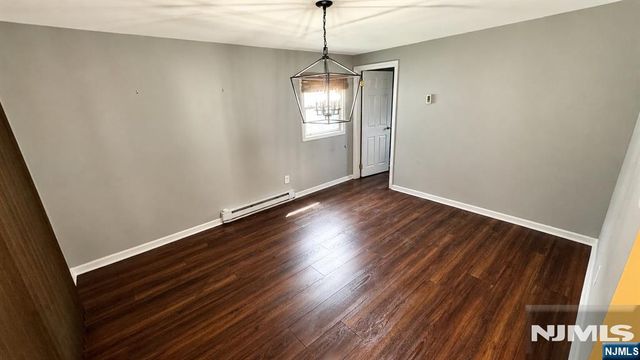 70 Hahn Avenue, Rochelle Park, NJ 07662