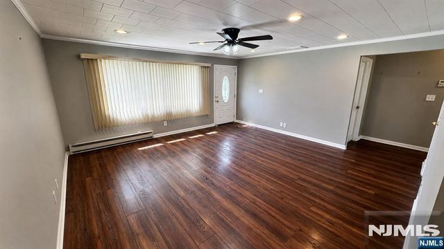 70 Hahn Avenue, Rochelle Park, NJ 07662