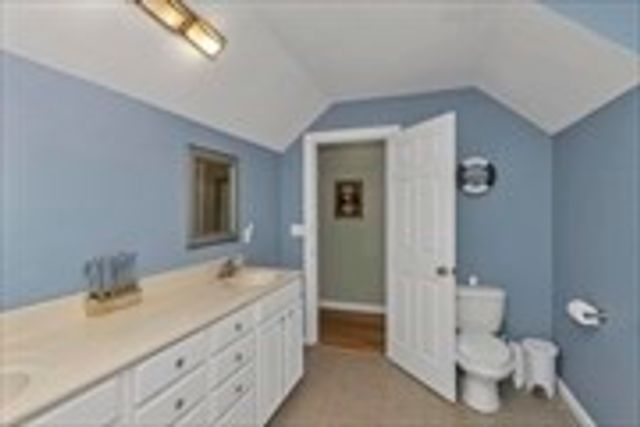 28 Sullivan Blvd A, Oxford, MA 01540