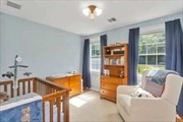 28 Sullivan Blvd A, Oxford, MA 01540