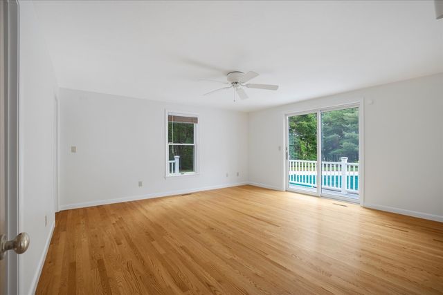 6 Heron Way, Mashpee, MA 02649