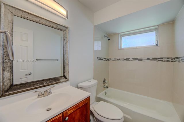 2471 SW 82nd Ave 309, Davie, FL 33324