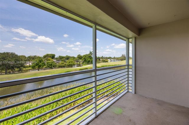 2471 SW 82nd Ave 309, Davie, FL 33324