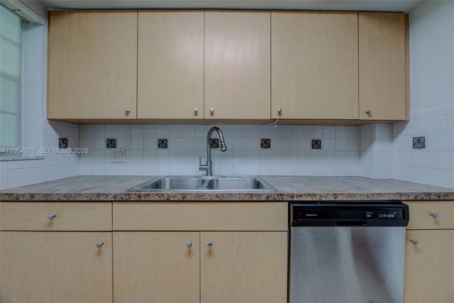 2471 SW 82nd Ave 309, Davie, FL 33324