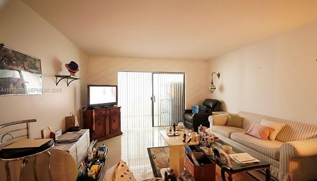 3940 NW 42nd Avenue 215, Lauderdale Lakes, FL 33319