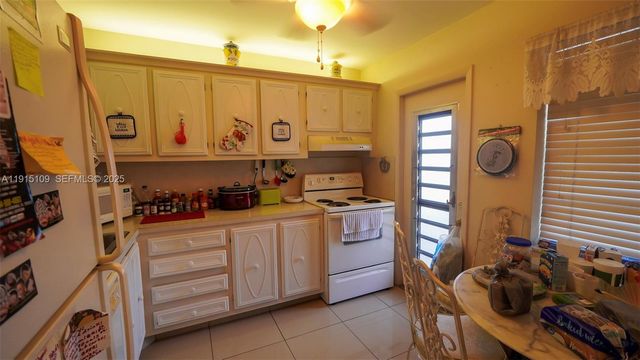 3940 NW 42nd Avenue 215, Lauderdale Lakes, FL 33319