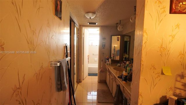 3940 NW 42nd Avenue 215, Lauderdale Lakes, FL 33319