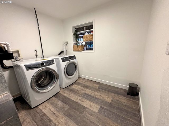 1527 Ne LA MESA Pl, Gresham, OR 97030