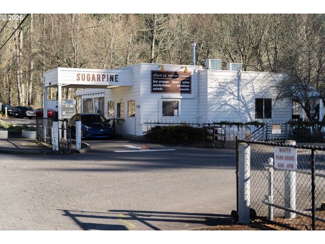 1527 Ne LA MESA Pl, Gresham, OR 97030