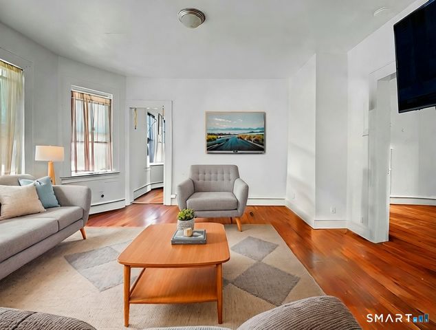 1872 North Avenue 2nd Floor, Bridgeport, CT 06604