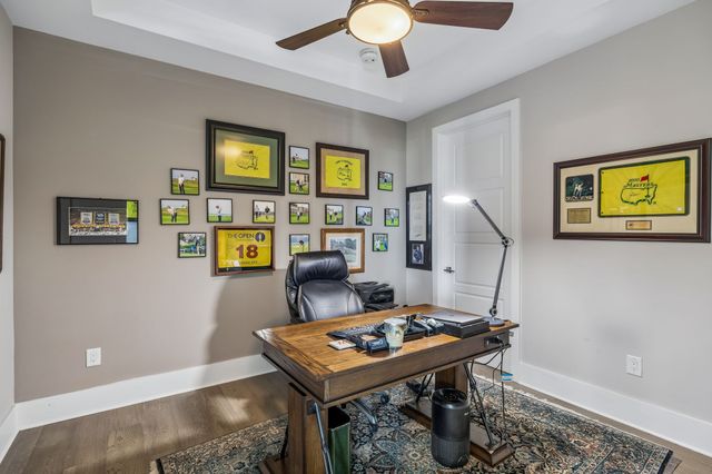 20 Rutledge St Apt 504, Nashville, TN 37210