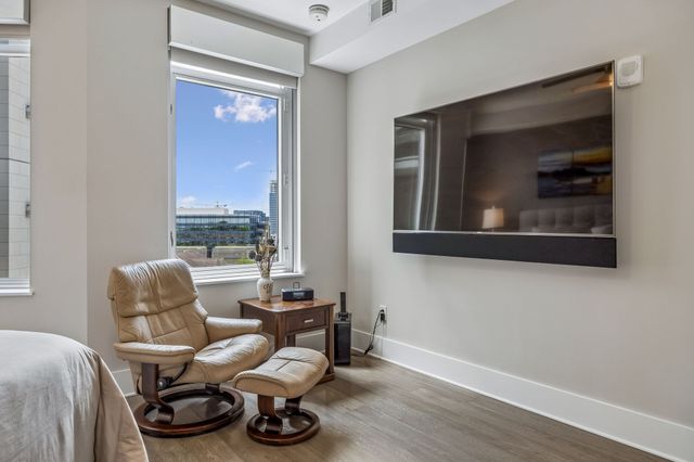 20 Rutledge St Apt 504, Nashville, TN 37210