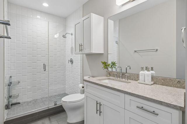 20 Rutledge St Apt 504, Nashville, TN 37210