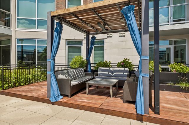 20 Rutledge St Apt 504, Nashville, TN 37210