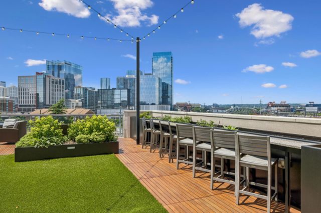 20 Rutledge St Apt 504, Nashville, TN 37210