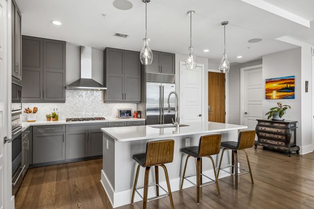 20 Rutledge St Apt 504, Nashville, TN 37210