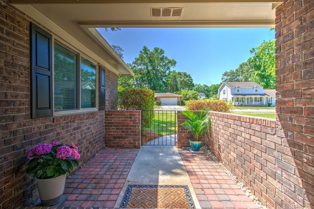 226 Smythe Drive, Summerville, SC 29485