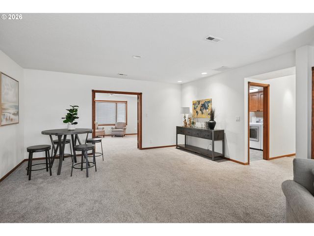 4243 SPRING ROCK Cir, West Linn, OR 97068