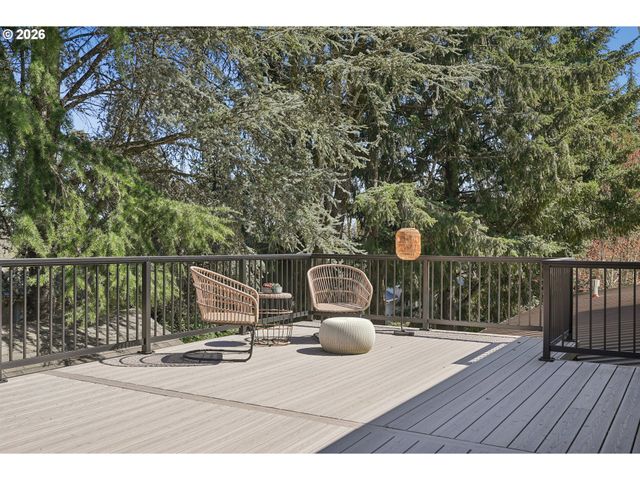 4243 SPRING ROCK Cir, West Linn, OR 97068