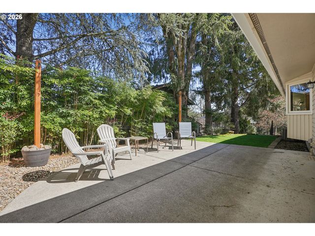 4243 SPRING ROCK Cir, West Linn, OR 97068