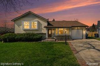 2067 Champagne Drive, Ann Arbor, MI 48108