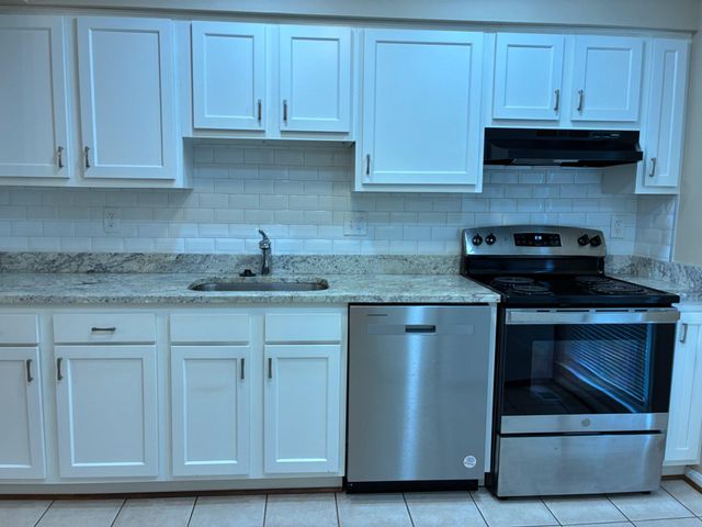 11949 BARGATE CT, North Bethesda, MD 20852