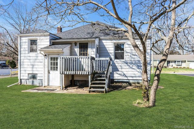 37 Saint Nicholas Avenue, Lake Grove, NY 11755