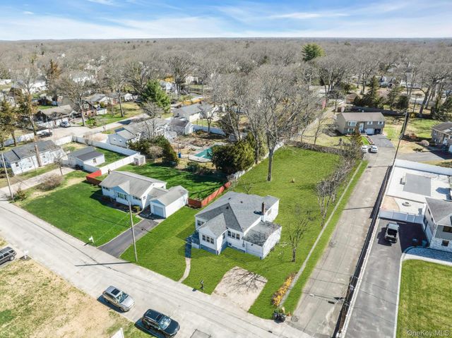 37 Saint Nicholas Avenue, Lake Grove, NY 11755