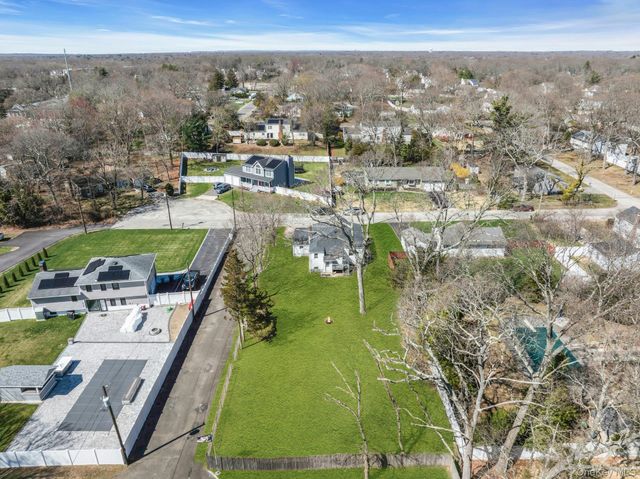 37 Saint Nicholas Avenue, Lake Grove, NY 11755