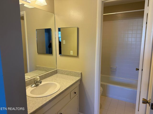 7914 Gleason Drive 1150, Knoxville, TN 37919