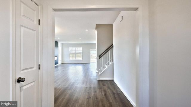 33 CANTERBURY LN, Annville, PA 17003