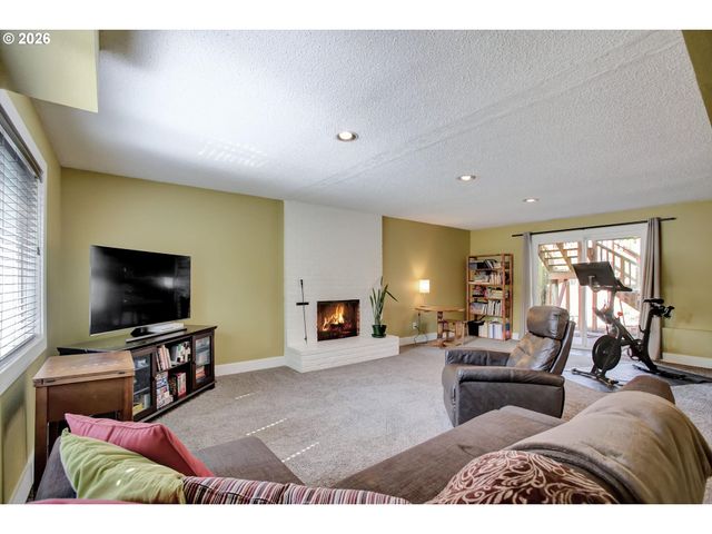 12221 Sw TAYLOR Ct, Portland, OR 97225