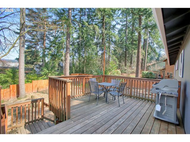 12221 Sw TAYLOR Ct, Portland, OR 97225