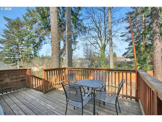 12221 Sw TAYLOR Ct, Portland, OR 97225