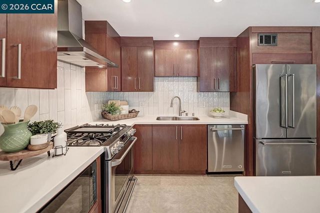 1345 Singingwood Ct 8, Walnut Creek, CA 94595