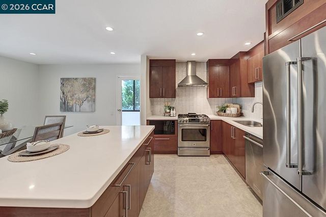 1345 Singingwood Ct 8, Walnut Creek, CA 94595