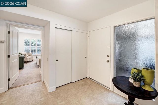 1345 Singingwood Ct 8, Walnut Creek, CA 94595