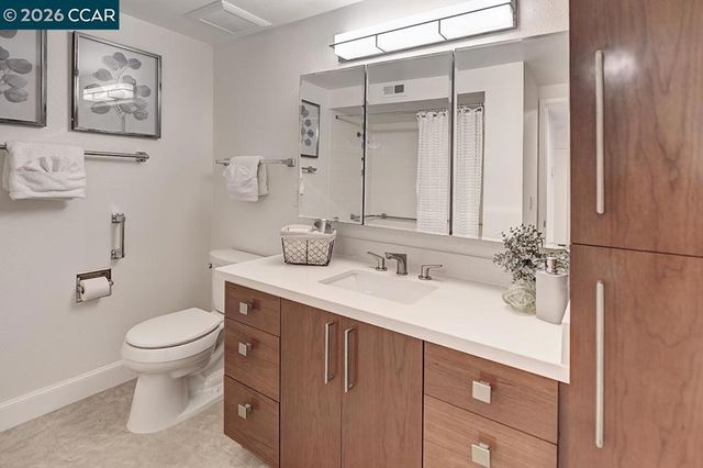 1345 Singingwood Ct 8, Walnut Creek, CA 94595