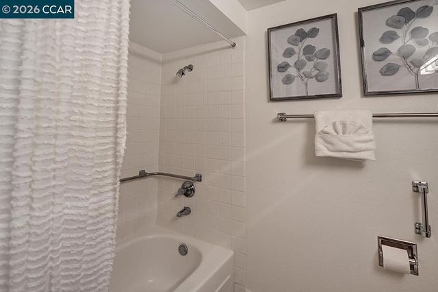 1345 Singingwood Ct 8, Walnut Creek, CA 94595