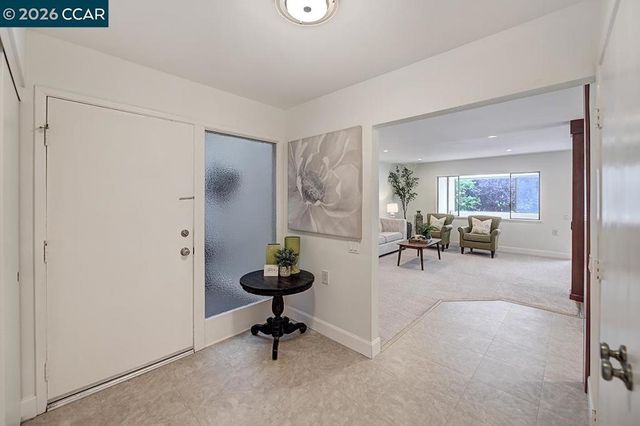 1345 Singingwood Ct 8, Walnut Creek, CA 94595