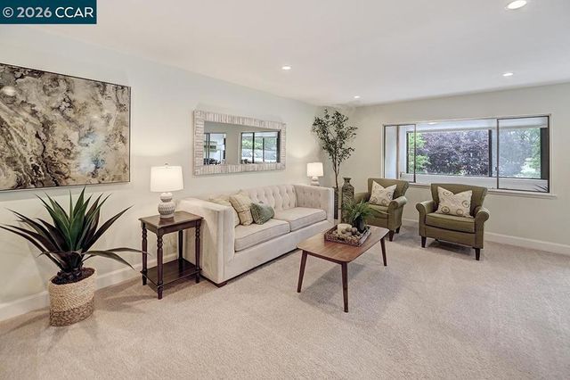 1345 Singingwood Ct 8, Walnut Creek, CA 94595