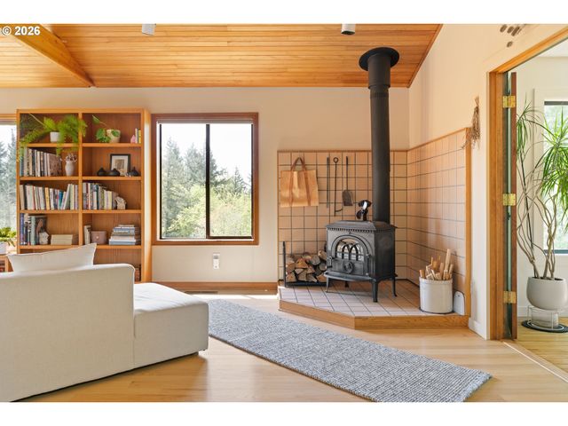 13430 Nw GERMANTOWN Rd, Portland, OR 97231