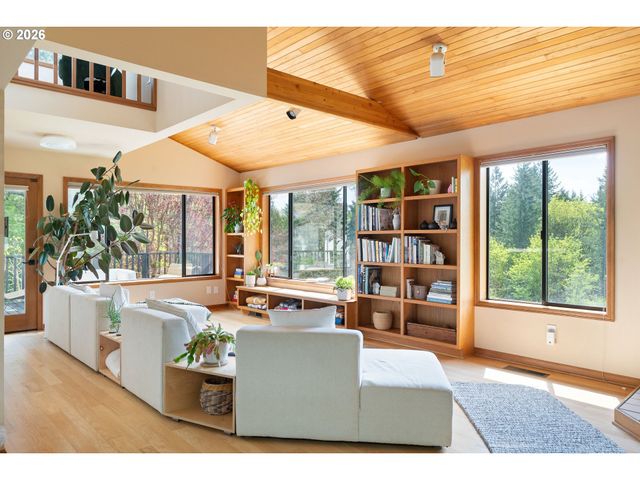 13430 Nw GERMANTOWN Rd, Portland, OR 97231