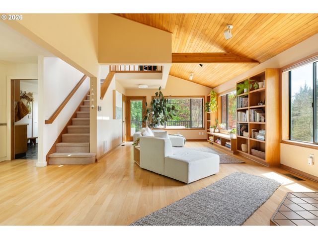 13430 Nw GERMANTOWN Rd, Portland, OR 97231