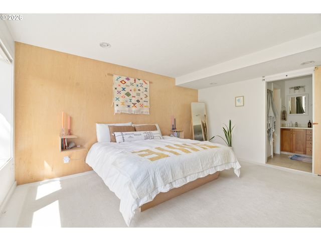 13430 Nw GERMANTOWN Rd, Portland, OR 97231