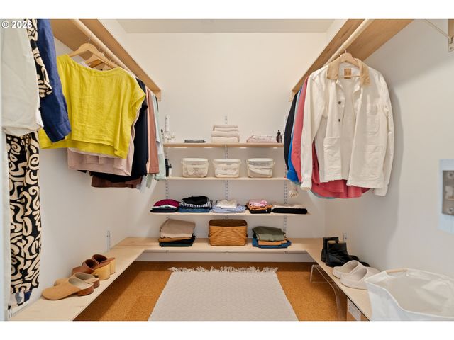 13430 Nw GERMANTOWN Rd, Portland, OR 97231