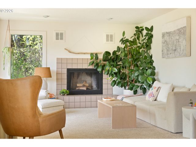 13430 Nw GERMANTOWN Rd, Portland, OR 97231