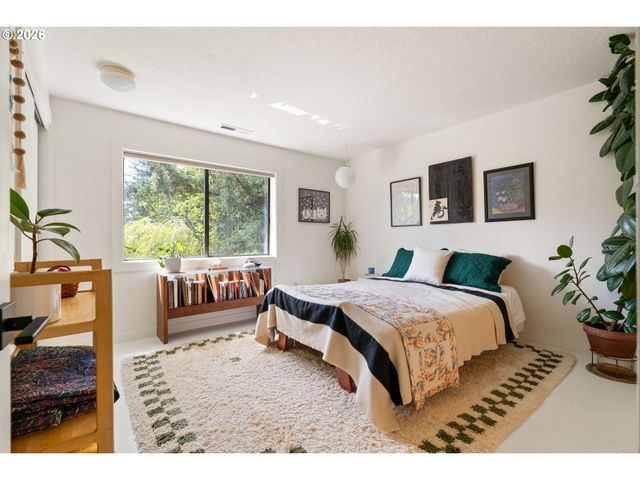 13430 Nw GERMANTOWN Rd, Portland, OR 97231