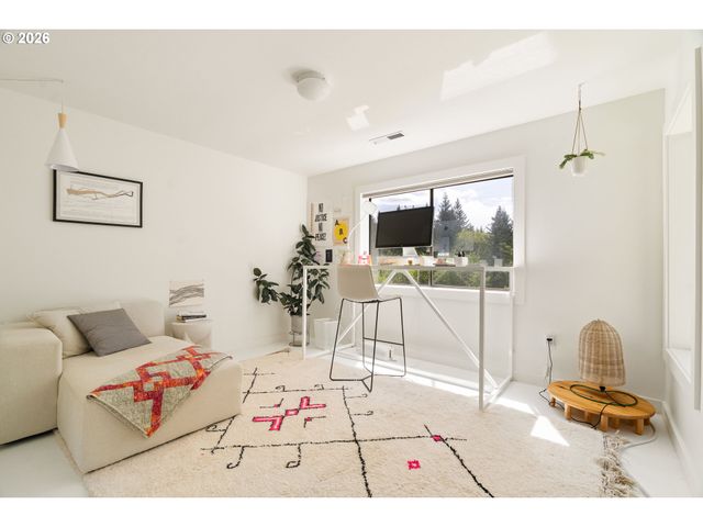 13430 Nw GERMANTOWN Rd, Portland, OR 97231