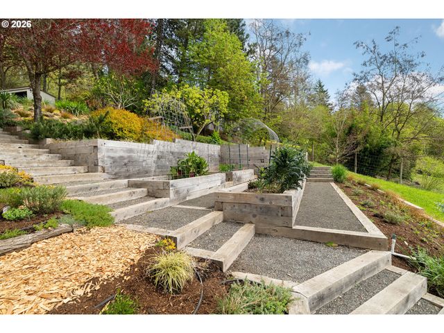 13430 Nw GERMANTOWN Rd, Portland, OR 97231